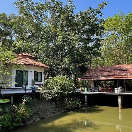 Navari Homestay Rayong Bagian luar foto